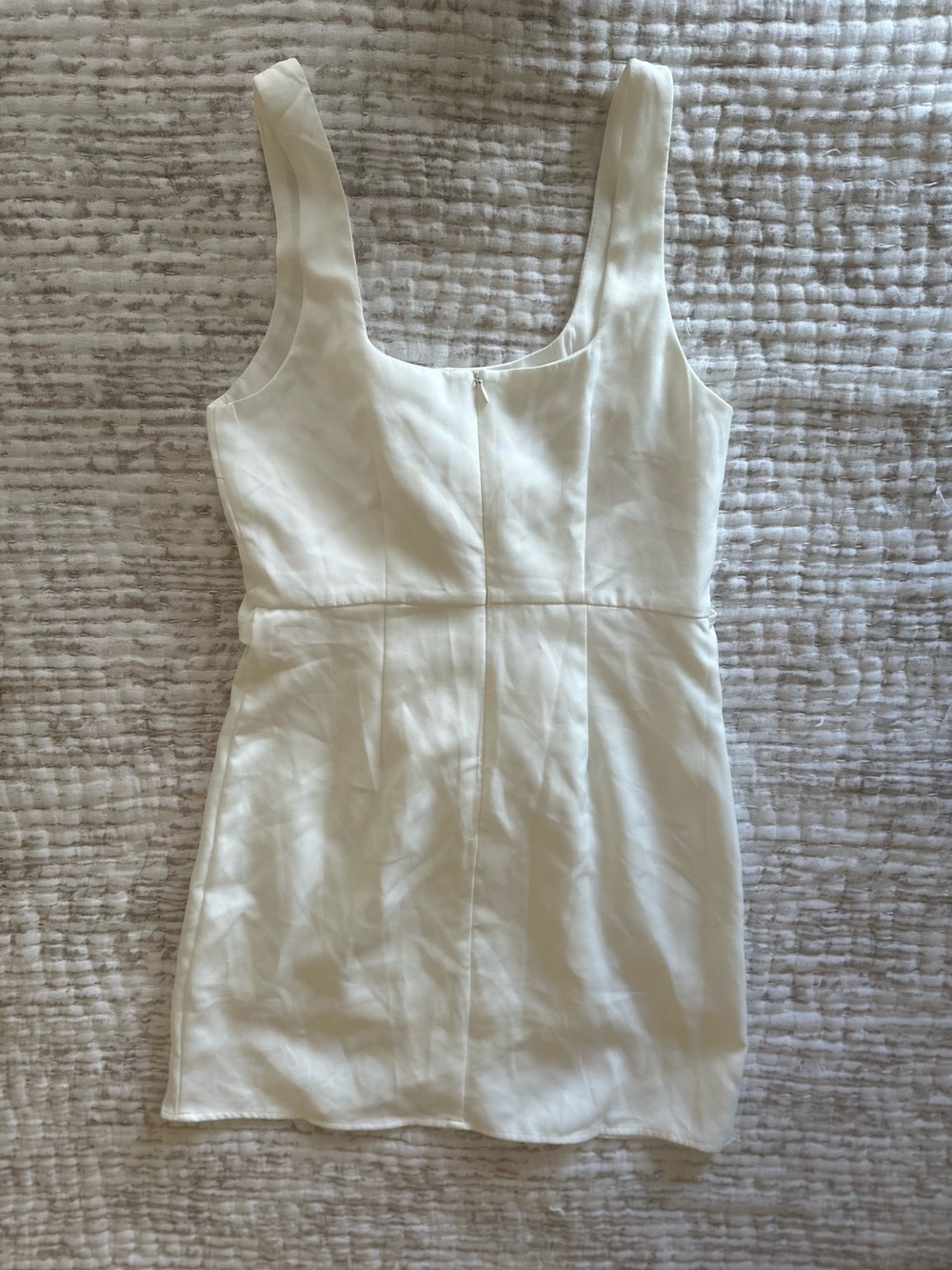 TCEC Dress - Picture 3 of 7